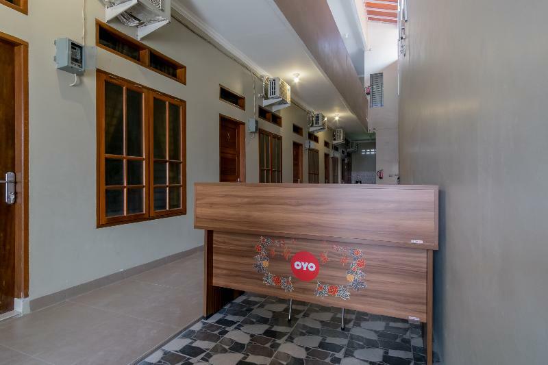 Reddoorz At Joyce Guest House Medan Esterno foto